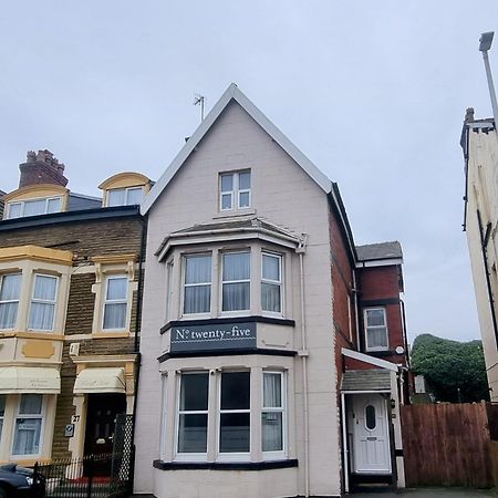 Number Twenty Five Hotel Blackpool Luaran gambar